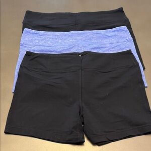 Athleta Women's Size Large Black and Blue Chaturanga Shortie - 3 pair